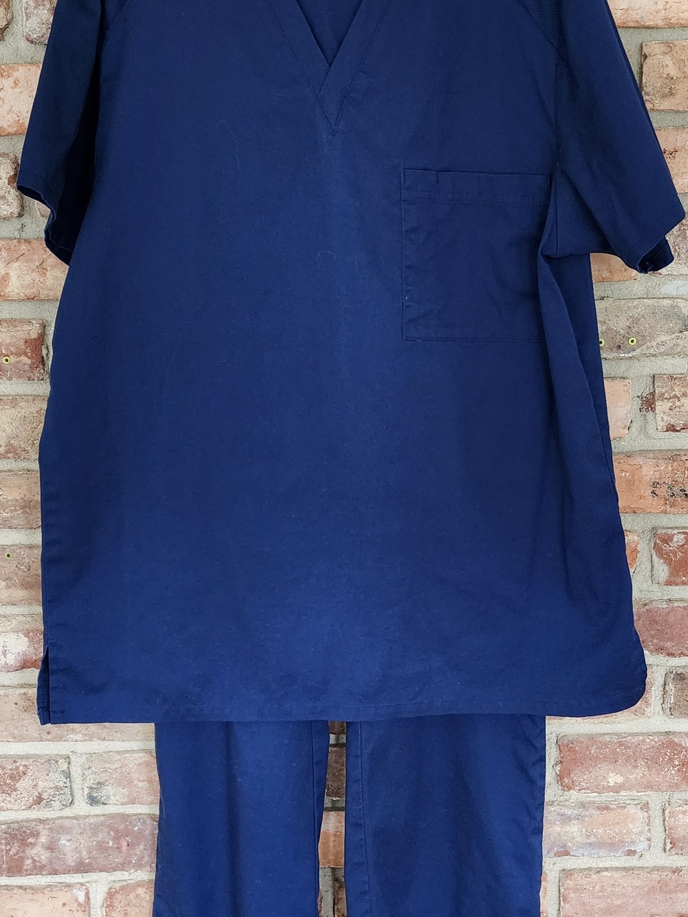 Men's Navy V-Neck Scrub Set IRG Top Pants Medium